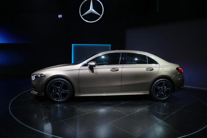 Mercedes-Benz's brand-new long-wheelbase A-class sedan is listed at a price of 216,900.